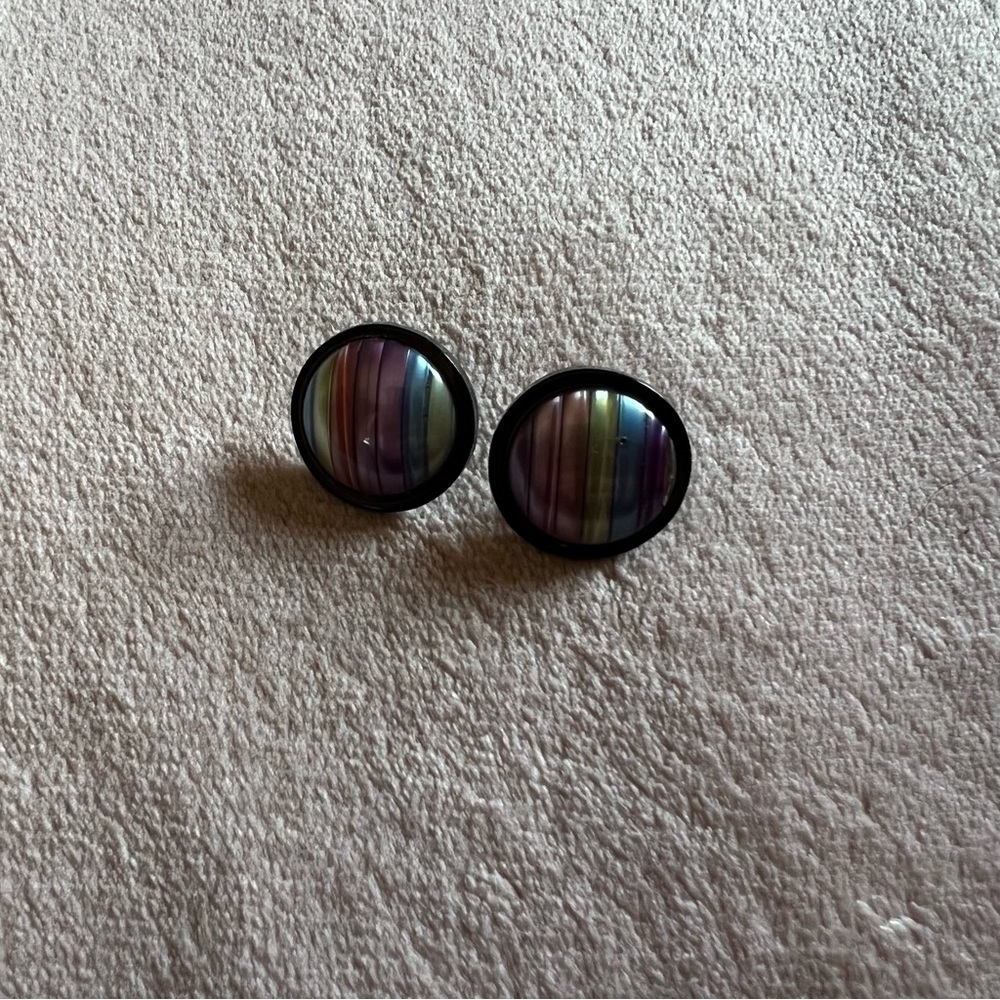 Vintage earrings 🌸